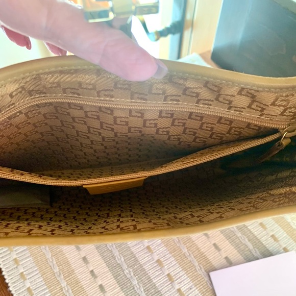 🎉2X HOST PICK‼️ Authentic 💥GUCCI💥 Lavender Suede & Tan Leather Shoulder Bag✨✨✨ - Picture 10 of 11